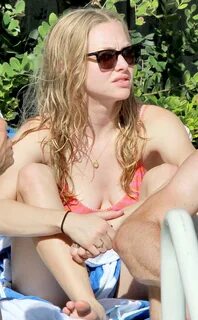 Amanda Seyfried from Promis im Bikini E! News Australia