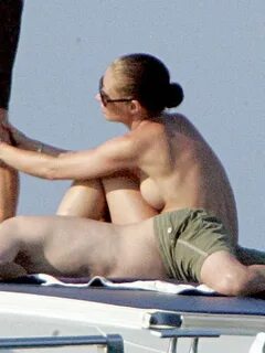 Rebecca Gayheart topless on a yacht paparazzi photos Celebs 