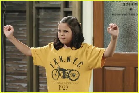 Full Sized Photo of bailee madison wizards first look 02 Bai