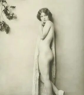 Clara Bow Nude