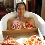 OMG: Padma Lakshmi Topless Pizza Party in Bath Tub..!! - Tel