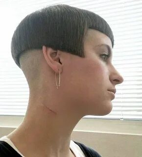 Girl with piercing and short hair BJ