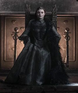 All The Hidden Meanings Behind Sansa Stark's Finale Look Gam