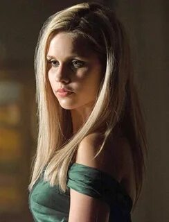 Rebekah Mikaelson in 2022 Celebrity singers, Vampire diaries