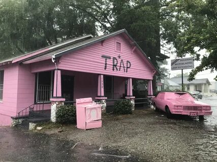 2 Chainz Trap House - Atlanta Iconic wallpaper, Photo wall c