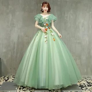 Купить Женское длинное бальное платье с цветочной аппликацие
