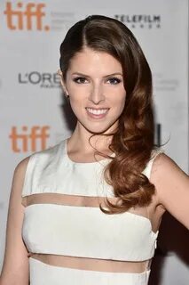 Anna Kendrick ♥ Side swept hairstyles, Hairstyle, Anna kendr