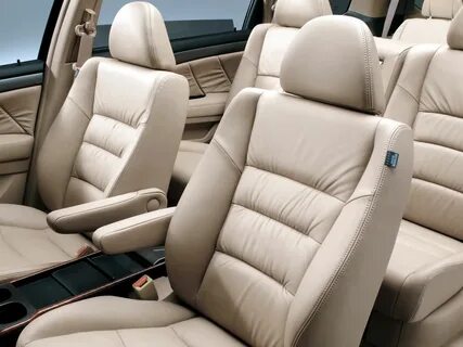 The Eternal Opposition: Leather Car Seats Vs. Cloth Car Seat