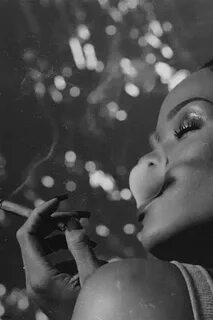 smokingsomethingwithrihanna Rihanna, Rihanna love, Rihanna f