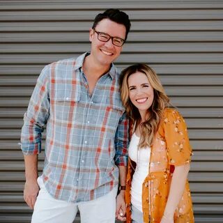 Sharing Your Real Story Helps Others: Rachel Hollis and Gil 