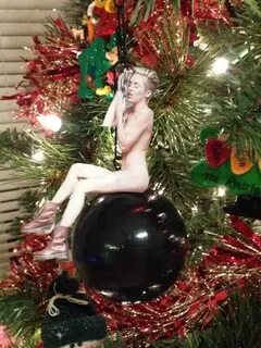 So Inappropriate Yet So Funny Christmas Decorations KLYKER.C