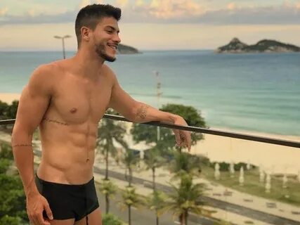 Pin de Coelho Corolido em Beleza masculina em 2019 Arthur ag