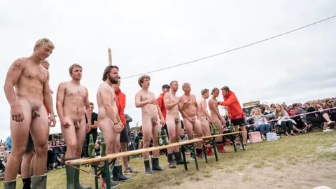 Special: lots of guys naked in public for a festival - Spyca