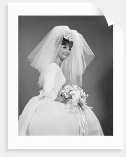 1960s bride portrait in wedding dress veil bridal bouquet po