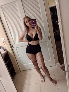 Izzy G ⭐ on Twitter: "I'm a sexy bitch 😏 https://t.co/pUU70G