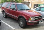 File:95-97 Chevrolet S-10 Blazer 4-door.jpg - Wikimedia Comm