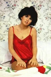 LINDA RED TEDDY 1 Linda ronstadt, Celebrities, Linda