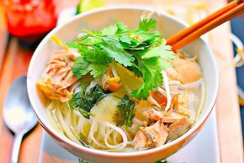 Vietnamese Chicken Noodle Soup...A Big Bowl Copykat - Girl a