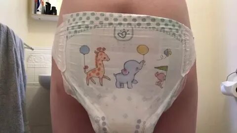 Video: Pooping in Pampers air size 4 - ThisVid.com