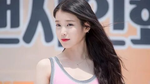 아이유 나이 🍓 오늘자 구찌 패션쇼 참석을 위해 출국하는 아이유.jpg - 인스티즈(instiz) 인티포털 카테고리
