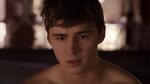 Casperfan: Miles Heizer naked bum in 13 Reasons Why S03E05