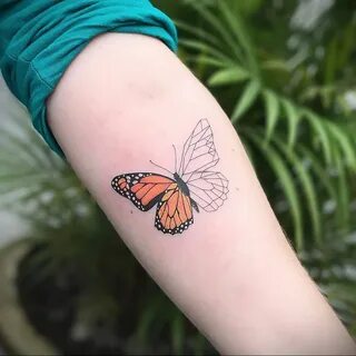 Татуировки бабочки маленькие (59 фото)