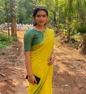 180+ Most Beautiful Malayalam Actress Photo Gallery - April 