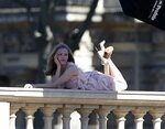 Amanda Seyfried - on the set of a photoshoot in Paris 1 - 31