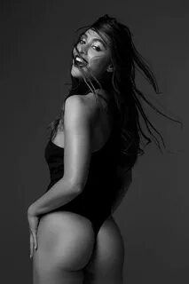 26 Exquisitely Sexy Lindsey Morgan Photos Half-Nude Pics - M