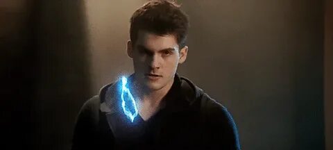 Theo Raeken GIF Gfycat