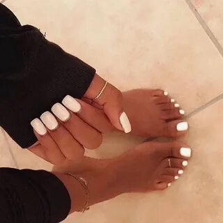✧ Post Page ✧ on Instagram: "would you wear toe rings?😍 😍" G