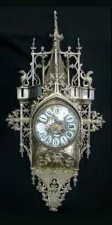 Ornate Antique French Gothic Style Cartel Clock. Антикварные