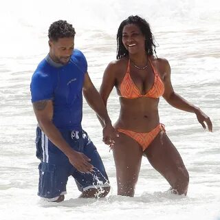 Kenya Moore Wears a Bikini in Barbados With Husband Marc Dal