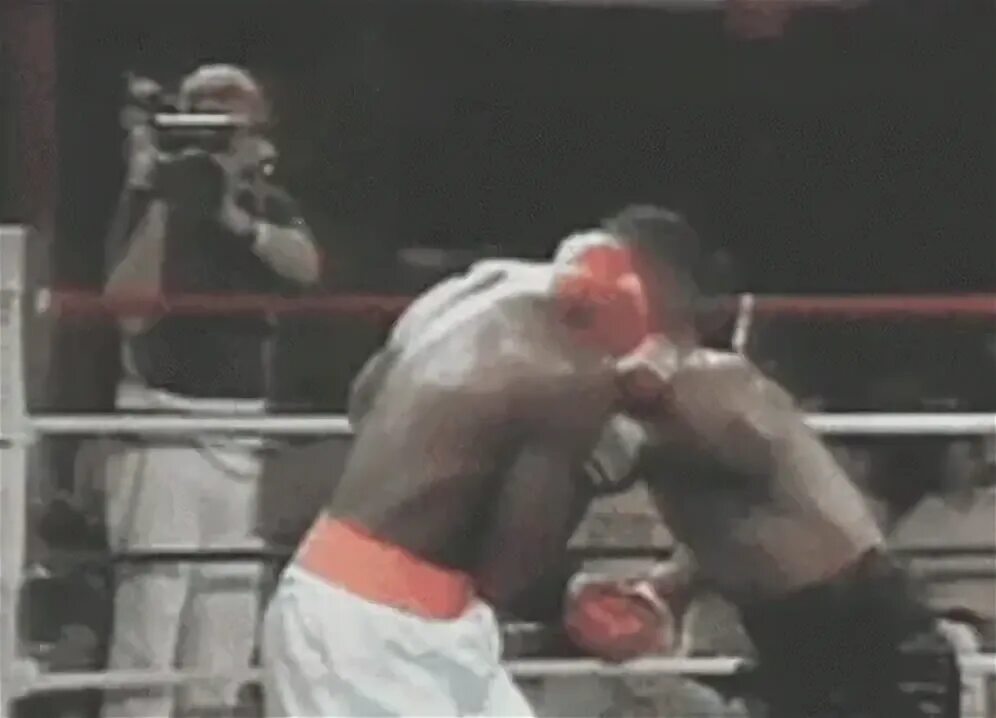 Mike Tyson Uppercut GIF - Mike Tyson Uppercut Knock Out - De