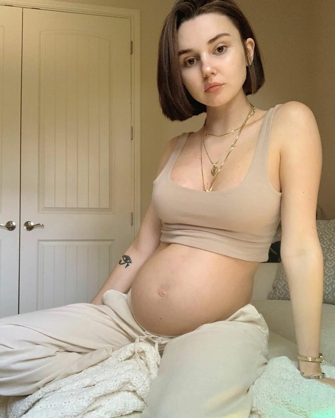 madison rice в Instagram: "31weeks" .