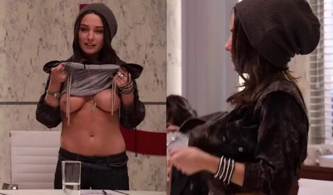 Nude Scenes: Addison Timlin plot on Californication - GIF Video nudecelebgifs.co