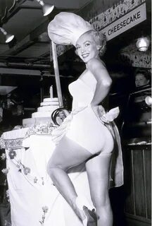 Marilyn Monroe - More Free Pictures 2
