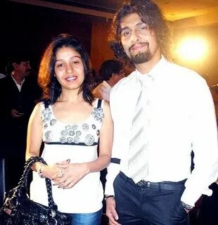 Bobby Khan Sunidhi Chauhan Photos / During her separation wi