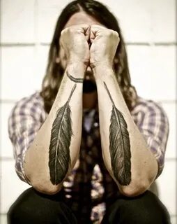 Kat von D Dave grohl tattoo, Feather tattoos, Dave grohl