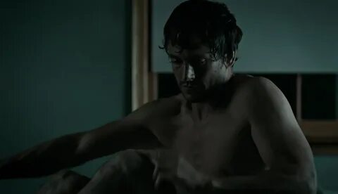 ausCAPS: Hugh Dancy shirtless in Hannibal 1-01 "Apéritif"