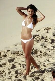 More Pics of Lily Aldridge Bikini (2 of 57) - Swimwear Lookb