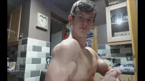 Muscle cam & jerk-off - ThisVid.com
