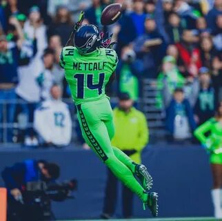 DK Metcalf Seattle seahawks football, Seahawks football, Sea