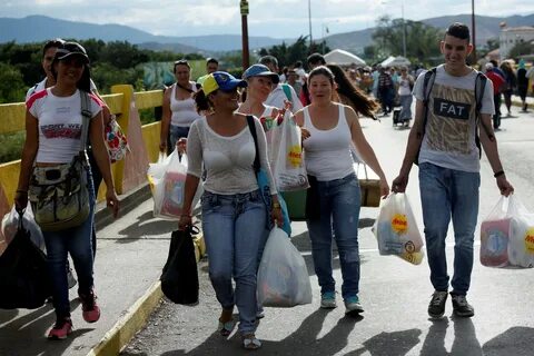 Venezuela otevřela na 12 hodin hranice s Kolumbií - Aktuálně