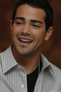 Photocall (HQ) - 10 - Jesse Metcalfe Photo Gallery Jesse Met