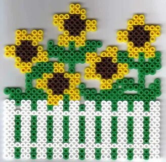 Blume Bügelperlen Flower perler beads Perler beads designs, 