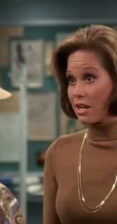 "Mary Tyler Moore" Mary's Big Party (TV Episode 1977) - User