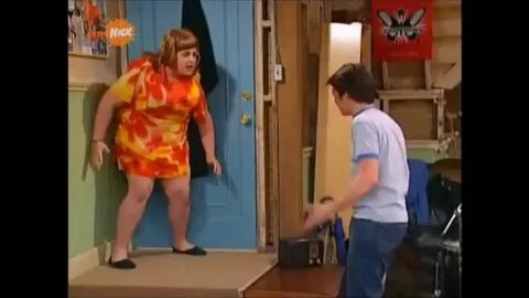 Drake & Josh: Josh Is Dressed Like Queen Latifah - YouTube