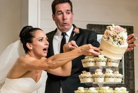 12 курьезных моментов со свадебного торжества