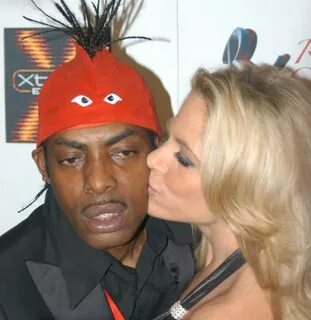 File:Coolio at Ron Jeremy's birthday party, 2.JPG - Wikimedi